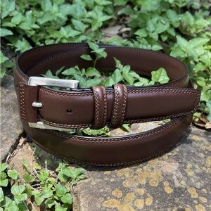Roundtree & Yorke Men's Brown Leather Belt EUC Size 34